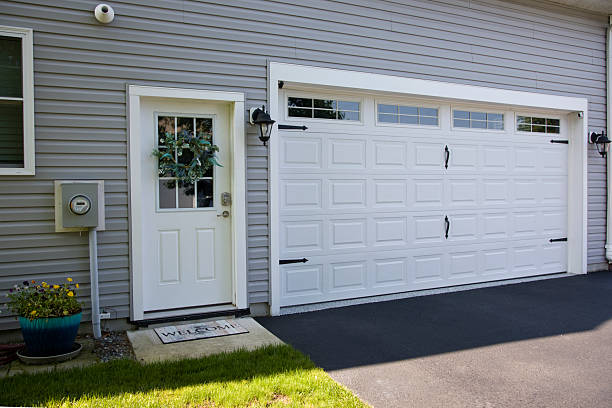 24/7 Emergency Garage Door Panel Replacement experts in Socorro, NM